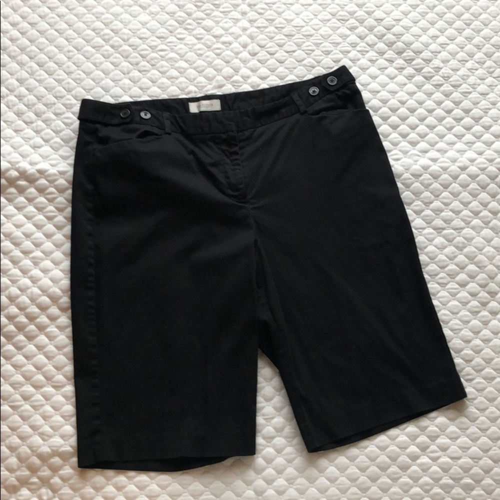 🛍 EUC VanHeusen Shorts